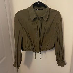 ZARA Green bungee crop collared shirt